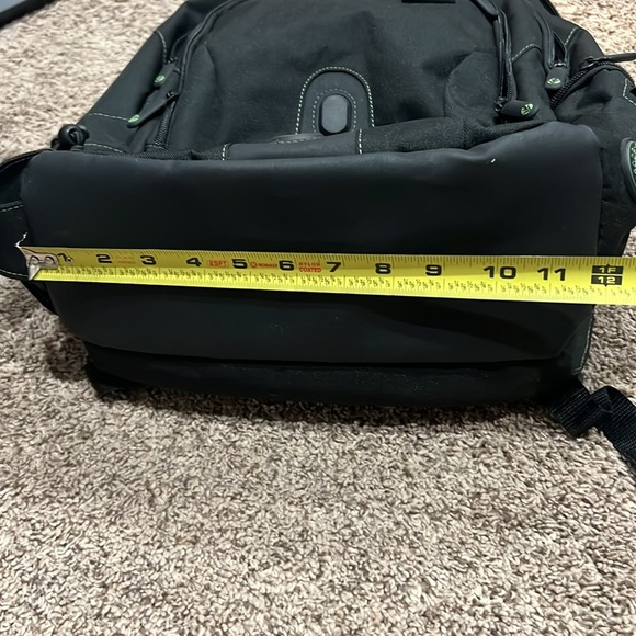 Backpack - Picture 2 of 12